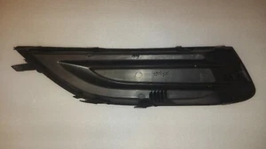 Bezel for fog light 13413397 Opel Meriva B position left used - Picture 1 of 2