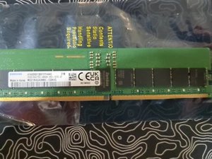 32GB Samsung DDR5 PC5-4800 RDIMM 288 ECC Reg RAM M321R4GA0BB0-CQKVG 4800R Memory - Picture 1 of 1