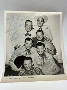 The Sons of the Pioneers Autographed Vtg Photograph Hugh Farr Dale Warren Doss - Picture 1 of 10