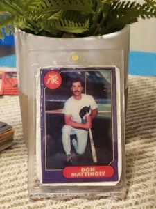 Vintage 1987 Don Mattingly Sports & Toy Concepts STC Rare Sticker Card ⭐⭐⭐ - Bild 1 von 3