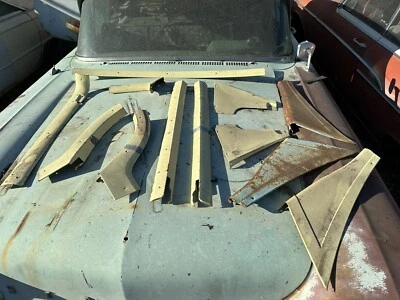 Ford Skyliner 1957 1958 molduras interiores decoración techo retráctil 1959 57 Foto 1 de 4