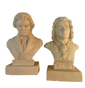 Lote de 2 estatuillas busto esculpido plástico de 5"" de alto Halbe Bach & Beethoven años 80 usadas en excelente estado - Imagen 1 de 6