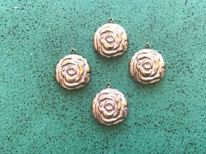 LEAVES NICE ROSE BUD JEWELRY 2 ROSE PINK FLOWER BRASS CHARMS / PENDENT ALL NEW. - Picture 1 of 1