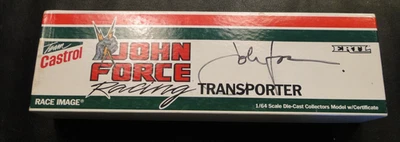 Литой транспортер ERTL John Force 1992 Castrol NHRA 1:64 с автографом, без сертификата подлинности - Изображение 1 из 4