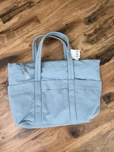 Lululemon On My Level Duffle Bag 30L Chambray Tote Lightweight Gym Office OS - Picture 1 of 8
