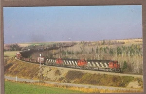 VINTAGE RAILROAD POSTCARD UNUSED CN TRAIN 208 260 - Picture 1 of 1