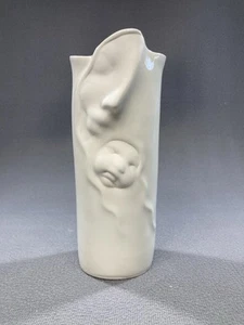 1990 Blue Sky Porcelain Mother & Baby Studio Art Face Vase Signed Lund 8" - Picture 1 of 5
