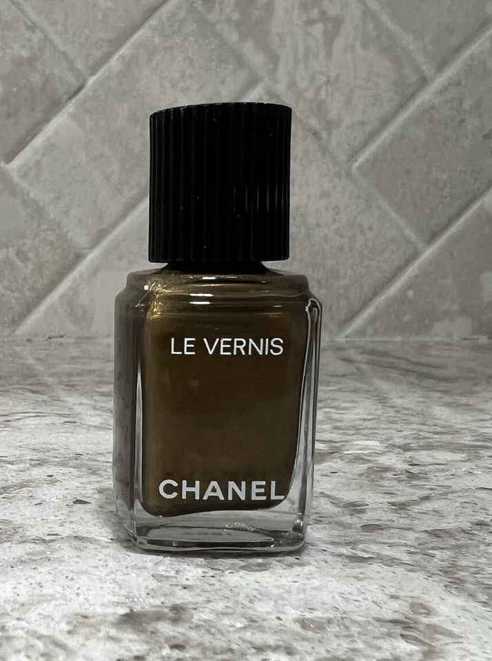 Esmalte de uñas Chanel Le Vernis 965 Clair De Lune dorado nuevo sin caja Foto 1 de 1