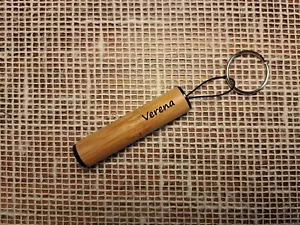 Mini Bambus Taschenlampe personalisiert, als Geschenk Geburtstag, Kommunion usw. - Bild 1 von 5
