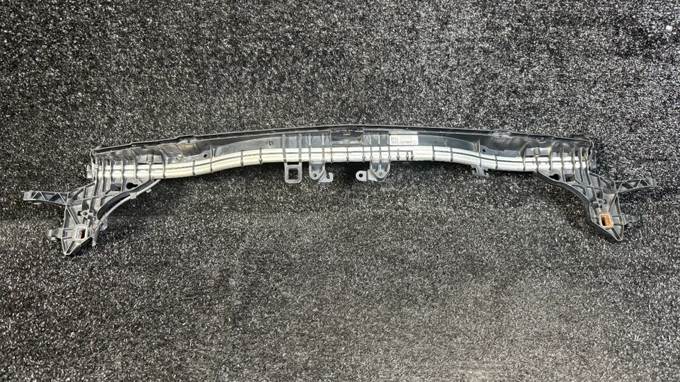 Rejilla de apoyo radiador consola delantera mercedes clase e cls a2136201701 16 25 Foto 1 de 4