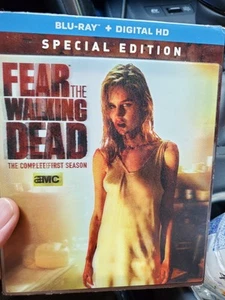 AMC Fear The Walking Dead The Complete First Season Special Edition Linticular - Picture 1 of 1