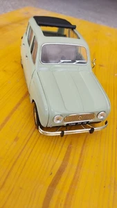 Die cast 1:18 Modellino Auto Renault 4 1964 Solido - Foto 1 di 5