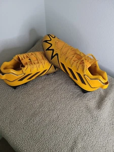 NEW Adidas Freak 22 Mens 14 Yellow Black Football Cleats HP8768 S170 - Picture 1 of 9