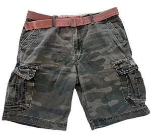 Vintage UNIONBAY Camoflauge Cargo Shorts Men’s 36 Utility Pockets 10” w/ Belt - Picture 1 of 10