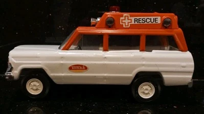 MINTY Tonka USA Pressed Steel Rescue Ambulance Jeep Wagoneer Vtg 1960s ⚠️ERROR⚠️ - Image 1 of 4