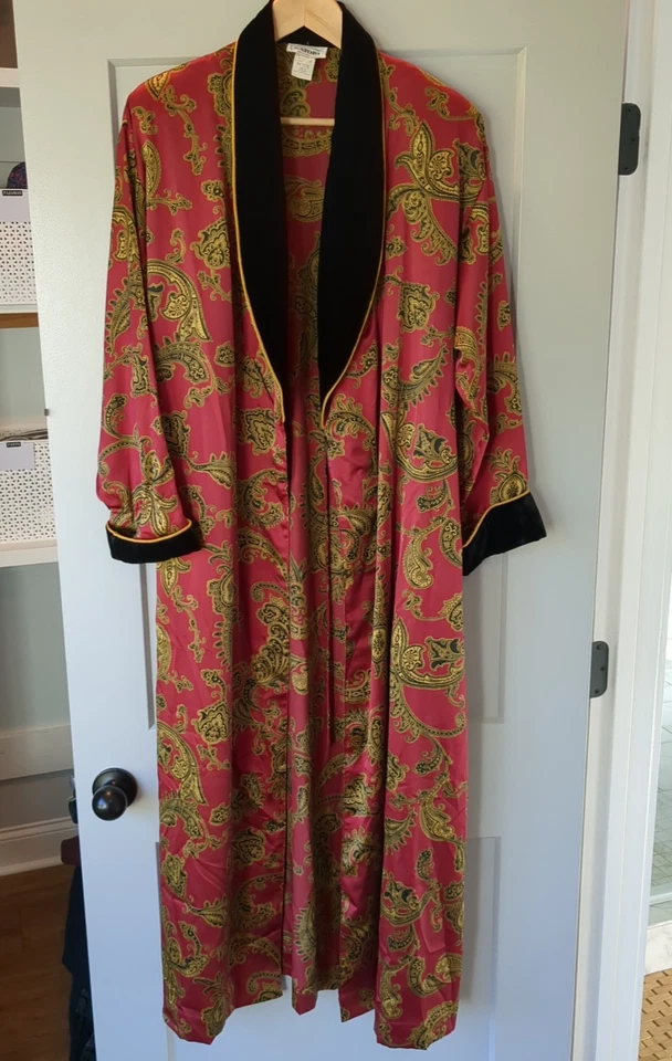 Natori Womens Sz S Petite  Rub Style Robe Velvet Trim Luxurious Comfort - Image 1 of 4