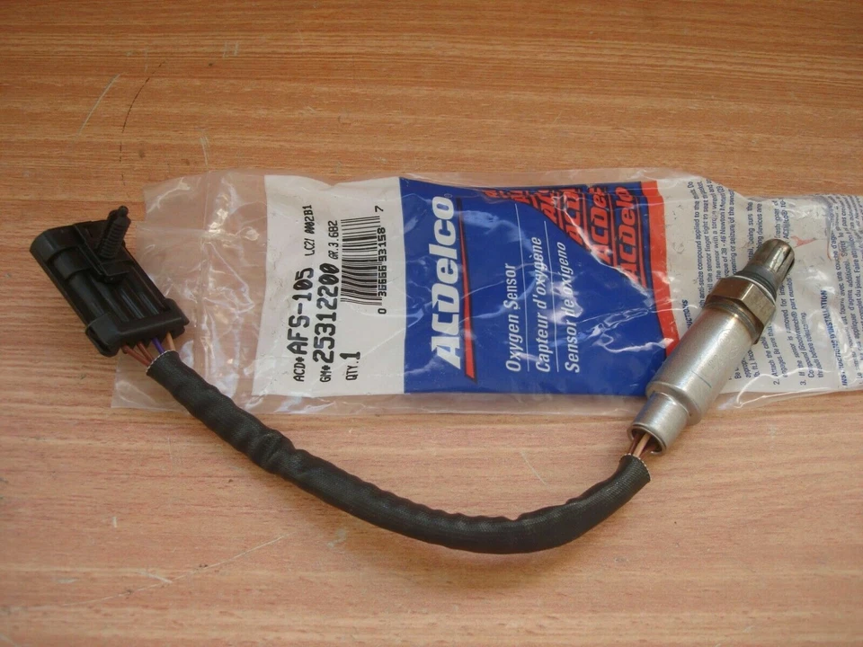 Lambda Sensor Oxygen Front for Chevrolet Blazer GMC Jimmy 4.3 V6 OEM - Image 1 of 1