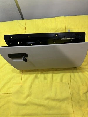 BMW E93 328I 335I 2007-2013 convertible tablero guantera compartimento de almacenamiento OEM Foto 1 de 4