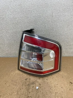 2007 to 2010 Ford Edge Tail light Right Passenger Rh Side Oem V0441 DW - Image 1 of 4