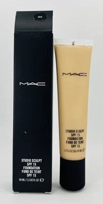 MAC Studio Sculpt SPF 15 Foundation - NC25 - 40mL/1.3us.fl.oz. - Image 1 of 2