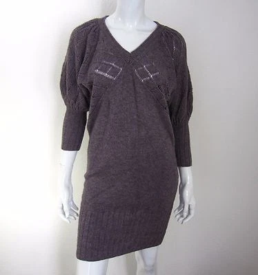 VESTIDO SUÉTER MANGA CORTA MODA INTERNATIONAL TALLA XS MORADO SÓLIDO CUELLO EN V 027 Foto 1 de 4