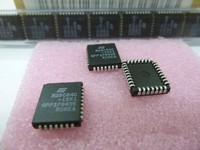 2 Stück / 2 pieces M28C64C-150K1 = 28C64  64Kbit Parallel EEPROM 150ns  PLCC32