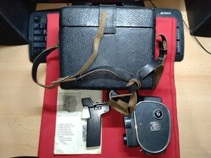 Soviet vintage ussr movie cameras Quarz 2M + case - Picture 1 of 9
