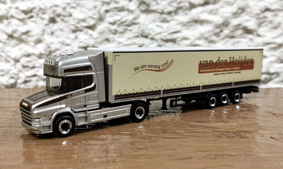 HERPA 314688 - Scania Hauber TL Con Semirimorchio "Van Der Heijden", 1:87 - Immagine 1 di 1