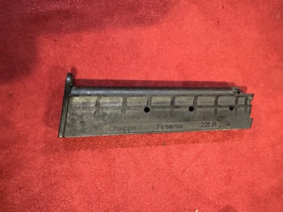 Cargador Chiappa M1911-22 - 10 rondas - rifle largo .22 negro - polímero Foto 1 de 4