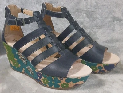 Zapatos de tacón de cuña CAT Caterpillar para mujer 8,5 Westwood azul marino oscuro floral corcho LEER Foto 1 de 4