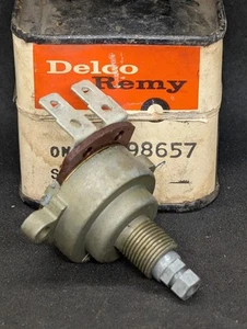 NOS 1958 CHEVROLET PASSENGER 58-59 TRUCK WINDSHIELD WIPER SWITCH 1998657 - Picture 1 of 20
