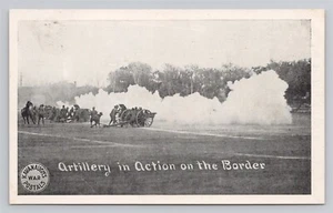 Artillería en acción en la frontera disparo de cañones - postal de guerra - Imagen 1 de 2