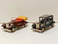PAIR OF VINTAGE CARS FOR UNTOUABLES PLAY SET LINEMAR JAPAN TIN FRICTION 