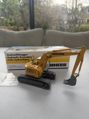 Liebherr 924 Compact Excavator Model 1/50 - Image 1 of 2