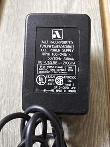 AULT INC AC DC Netzteil Adapter 9V 2000mA 2A - Bild 1 von 2