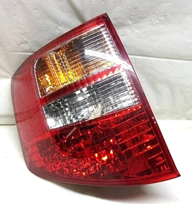 02-04 ISUZU AXIOM USADO LH LADO DEL CONDUCTOR LUZ TRASERA #1 8972371014 Foto 1 de 3