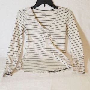 Old Navy Creme & Navy V-Neck Long Sleeve T-Shirt Size XS - Picture 1 of 6