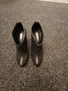 womens black leather ankle boots size 6 used - Picture 1 of 5