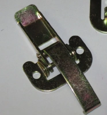 GENUINO Allis Chalmers Capucha Cierre 70228799 7000 7010 7020 7030 7040 7045 7050 Foto 1 de 2