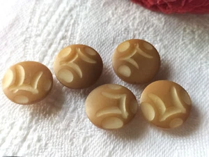 Lot 5 boutons anciens en corozo marron beige petits pied  1,3 cm ref 1314 - Picture 1 of 2