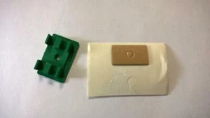 ZRR43 Qty 75 pcs EFA04-63-ASS Green Isolator Clip 5.5mm with Self Adhesive Pad - Picture 1 of 5