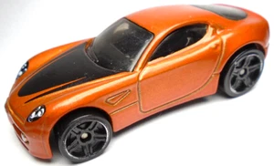 2016 HOT WHEELS ALFA ROMEO 8C COMPETIZIONE ORANGE 2 1/2" DIECAST CAR WITH BLACK - Picture 1 of 6