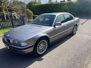 Classic BMW 735i v8 - Picture 1 of 10