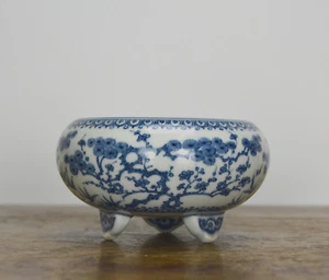 Rare Chinese Ming Chenghua MK Blue and White Porcelain Tripod Brush Washer - Picture 1 of 11