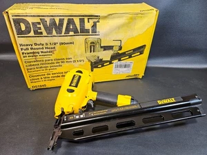 DeWalt D51845 Vollrundkopf Streifennagler 3-1/2" - Bild 1 von 6