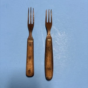 2 alte Gabeln primitive Bürgerkriegszeit Holzgriff getragen - Bild 1 von 2