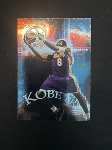 1999-00 Fleer Focus KOBE BRYANT #8 of 15 SS "Soar Subjects" Insert - L.A. Lakers - Bild 1 von 2