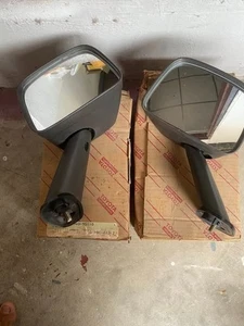 Fit For TOYOTA Hilux Rn30 Rn36 LN40 RN40 RN46 Fender MIRROR Genuine Nos JAPAN - Picture 1 of 10