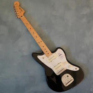 Fender Made in Japan Junior Collection Jazzmaster Maple Fingerboard Black - Picture 1 of 15