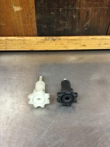 Audi TT • Tail Light Screws (x2). #8N0 863 536. Used. KQ197 - Picture 1 of 6